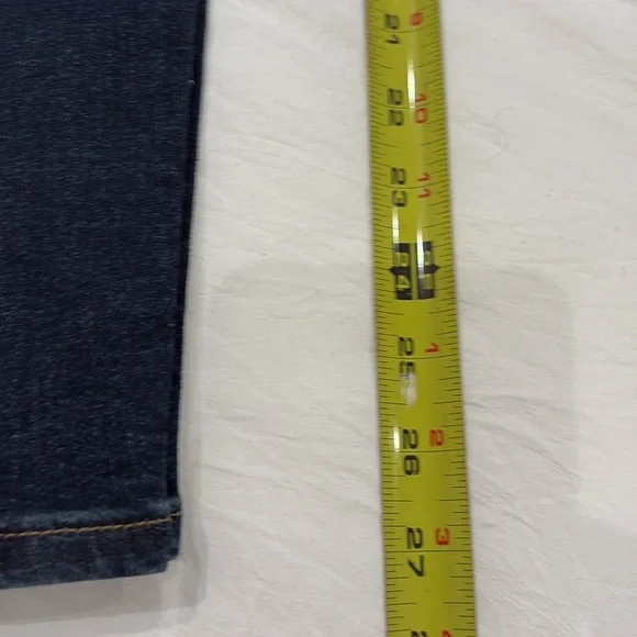 Frame Le High Skinny Jeans - Picture 4 of 8